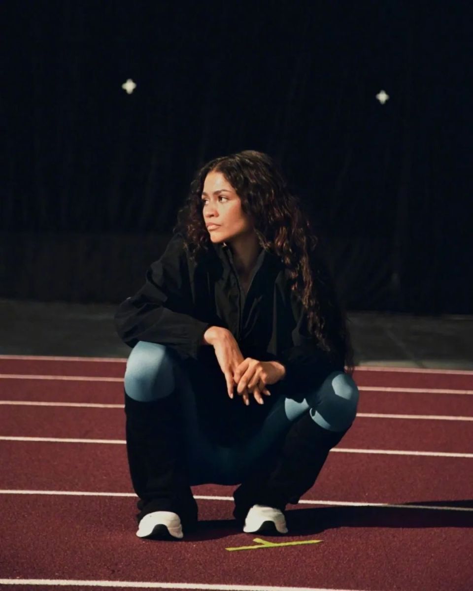 好莱坞顶流女星赞达亚,最新代言照!