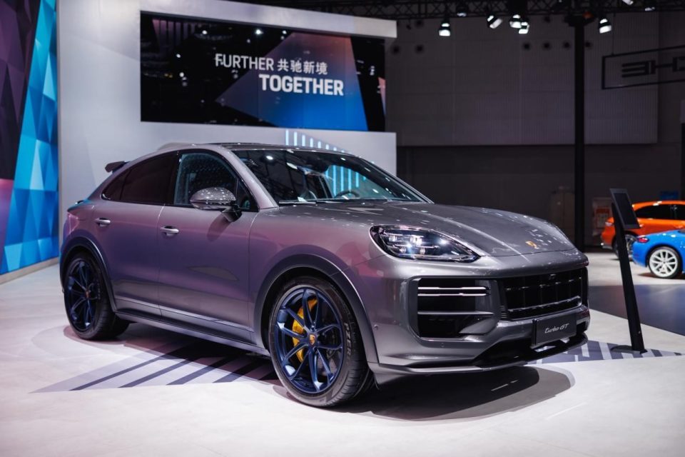 718gt4电动版来袭新cayenne亮相保时捷在车展掀起新风暴