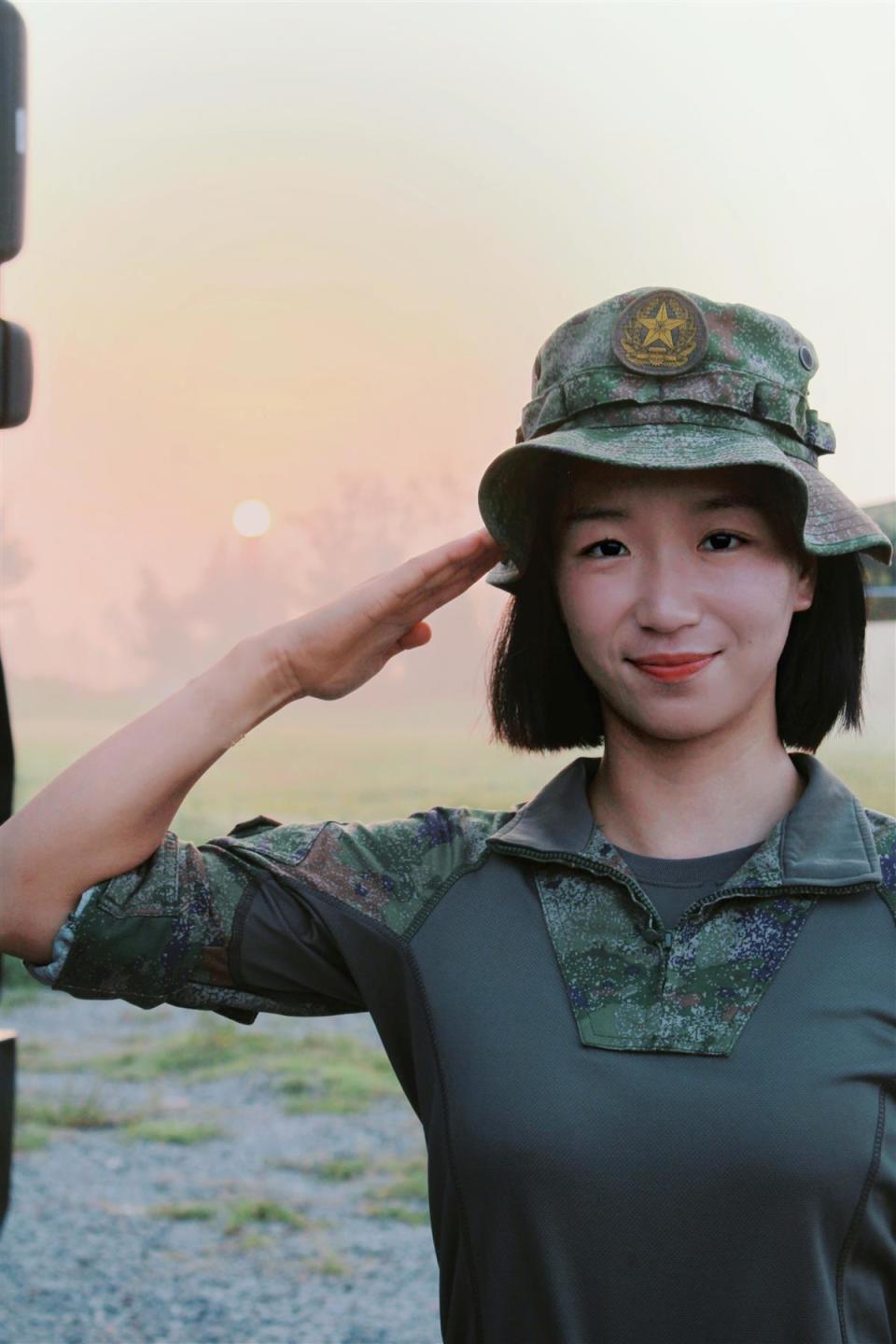 一身绝技三次登上央视,特战女兵退役后重回高职深造