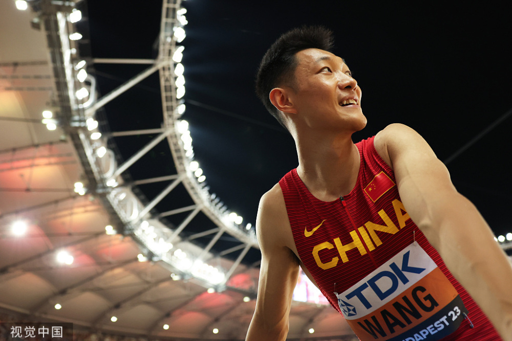 拳击排行_UFC官方排名:张伟丽屈居女子P4P第二,蜜糖空降男子P4P第八(2)