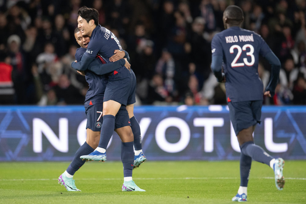 足球——法甲:巴黎圣日耳曼胜蒙彼利埃-腾讯新闻