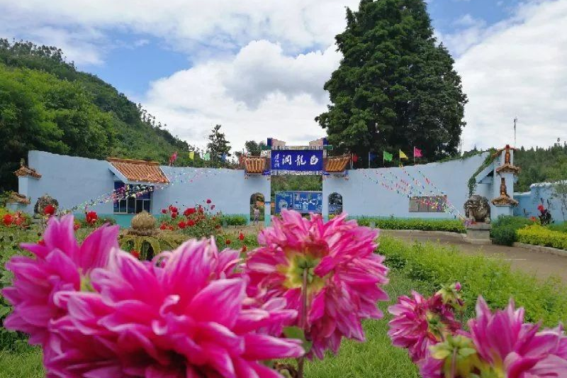 弥勒女子半马参赛者!5大景区免门票