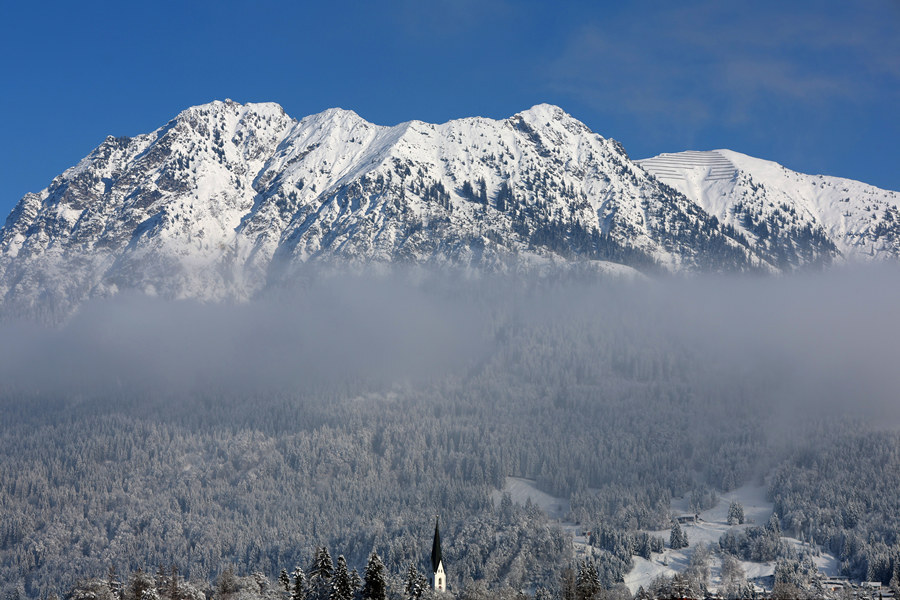 德国奥伯斯多夫茫茫雪原天气晴好