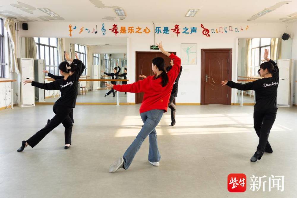 苏州桃坞高中特色办学空乘生源基地班百廿年桃坞深耕特色十九载空乘