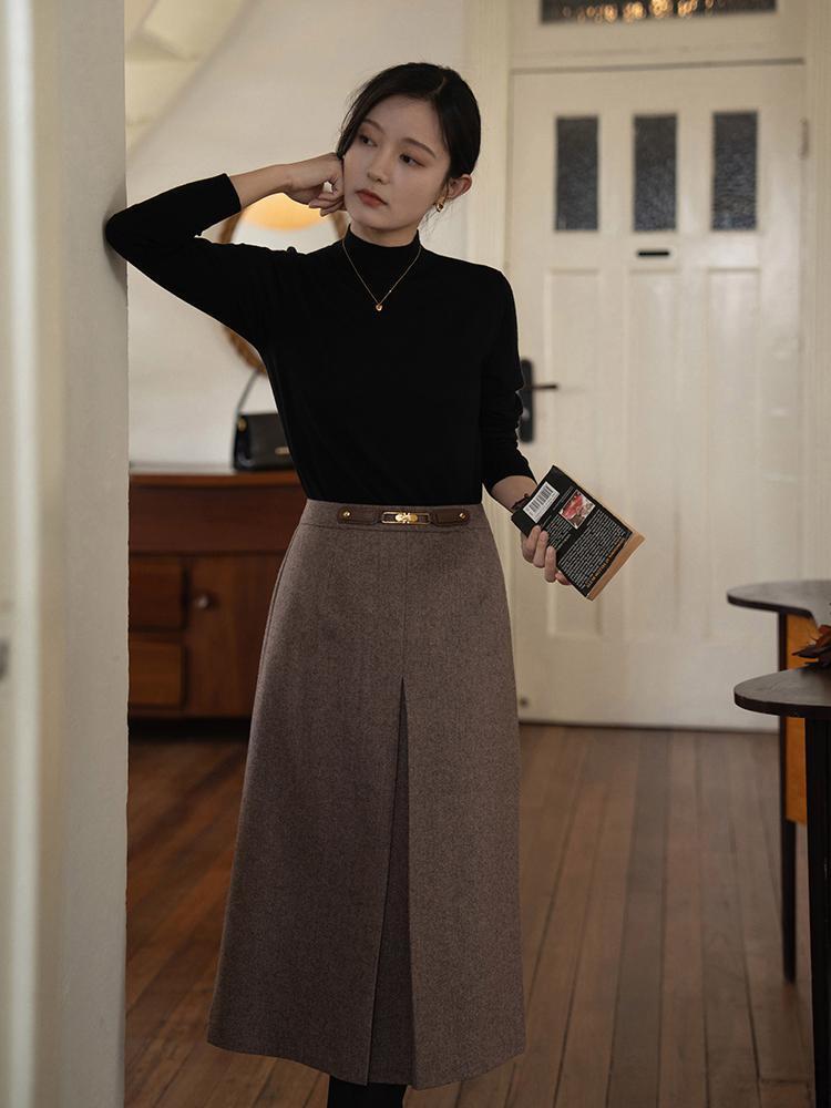 30岁的职场女性穿搭,针织衫搭配裙子长裤就够了,高级优雅又减龄