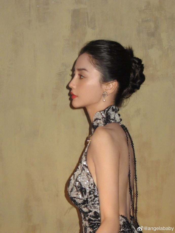 angelababy晒自拍即将全面回归