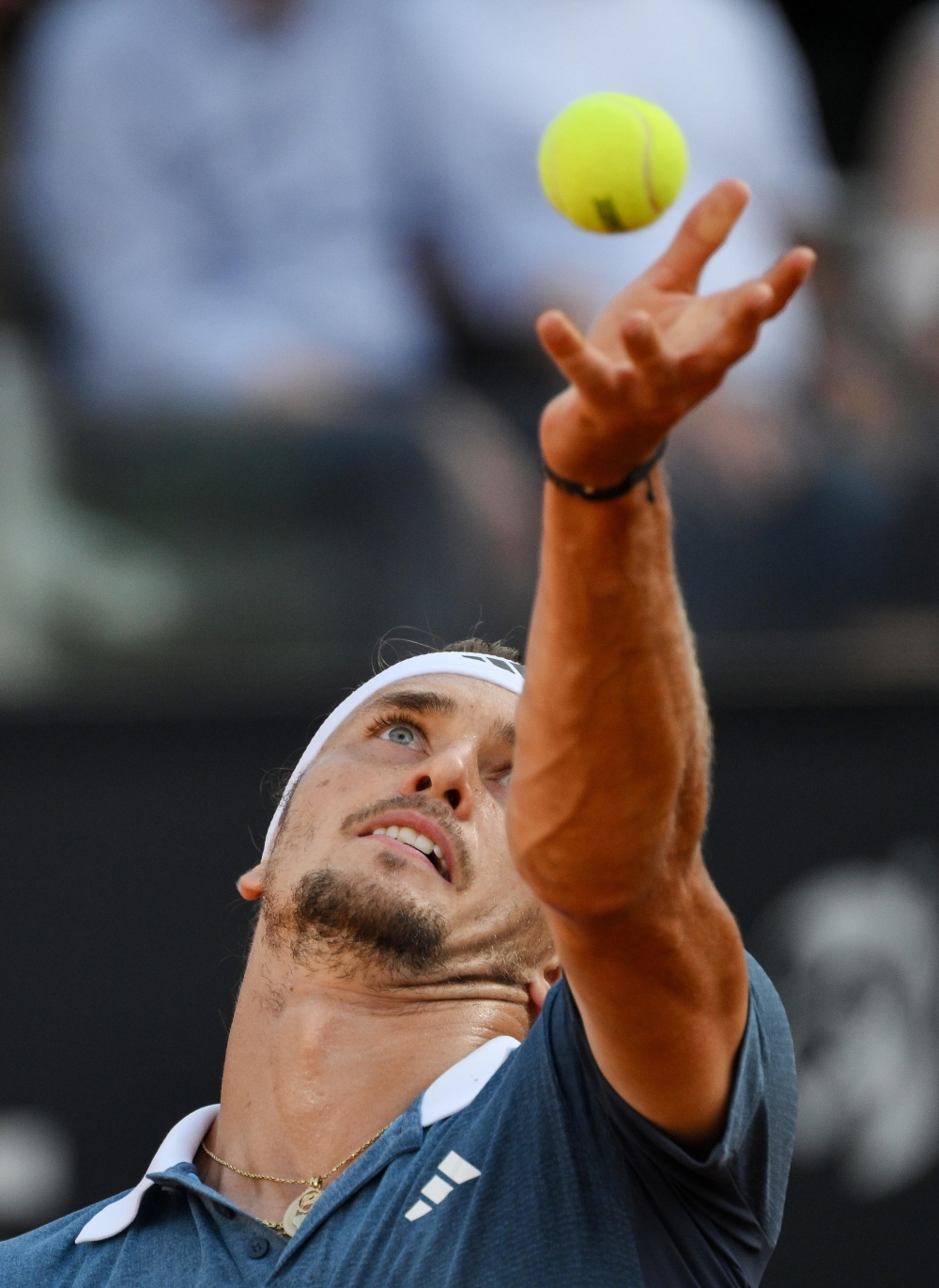 网球——罗马大师赛:兹维列夫夺冠