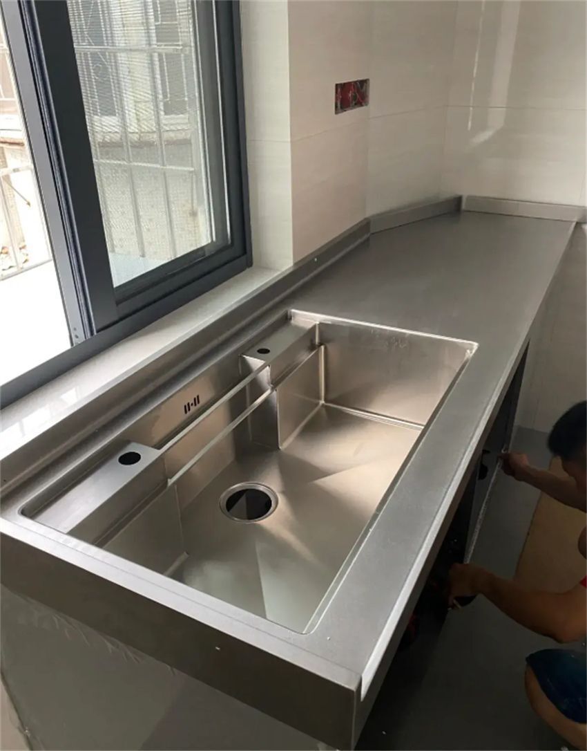 明明不锈钢台面质感好又耐用,选用的人却很少,为什么?_腾讯新闻