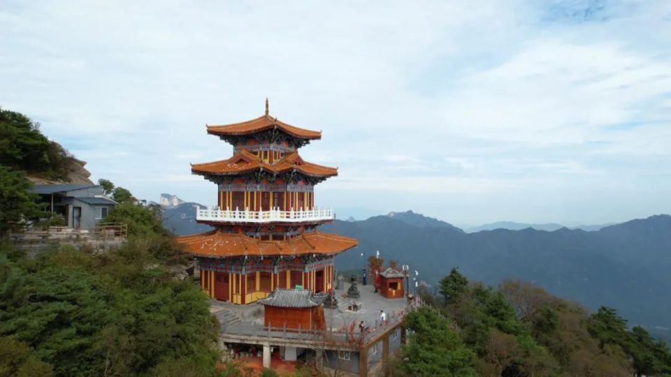 天玉山寺庙图片