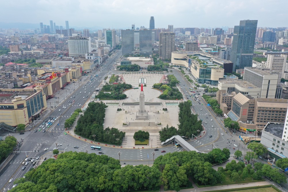 八一广场鸟瞰图图片