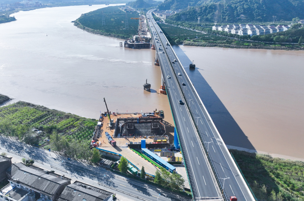中交路桥建设有限公司承建的浙江甬台温高速公路改扩建台州北段关键性