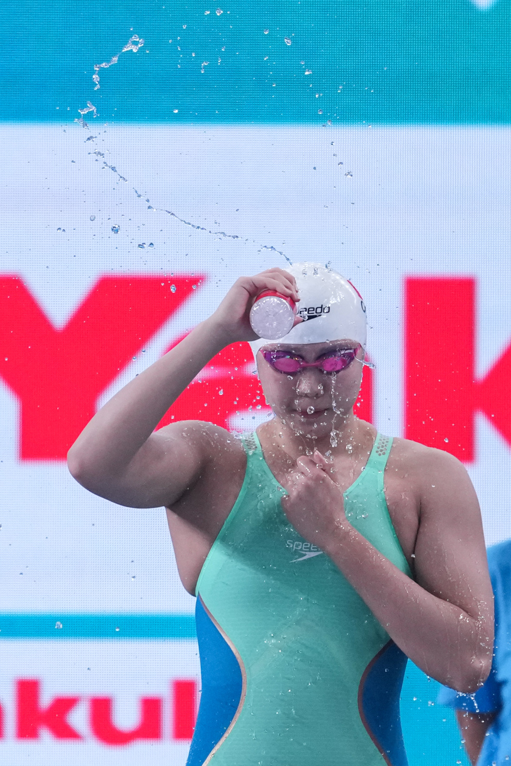 游泳——唐钱婷获女子100米蛙泳冠军