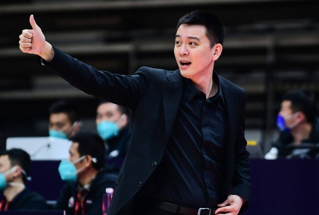 杨鸣浙江稠州是冠军最大竞争对手没有之一弗格今晚可出战