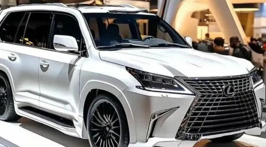 就在前一段时间,疑似换代版lx570渲染图正式