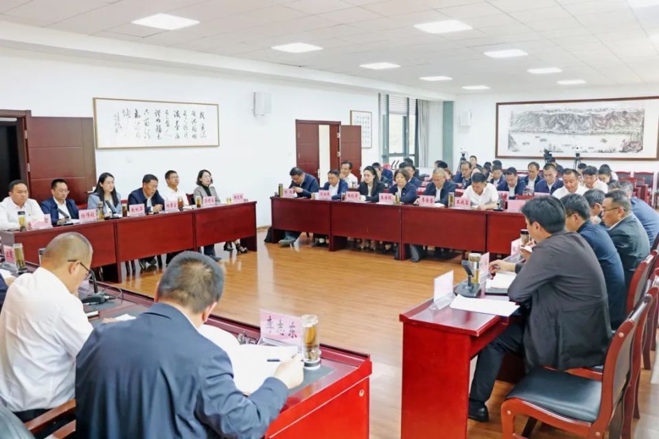 大理市委,大理经开区党工委领导干部党纪学习教育读书班开展集中研讨