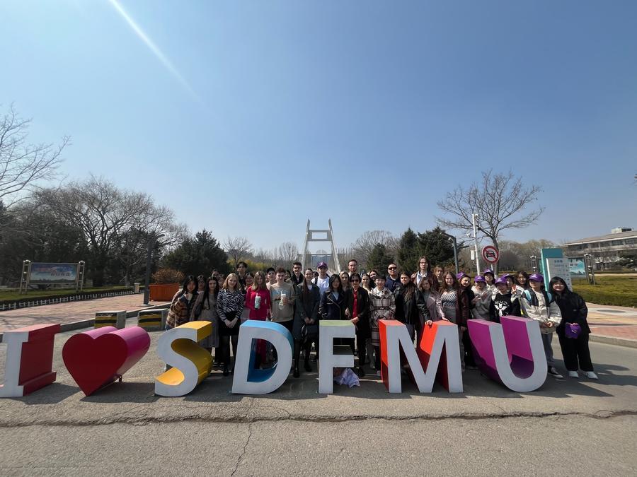 "医路同行"俄罗斯医学生"中文 医学"研学营活动精彩纷呈