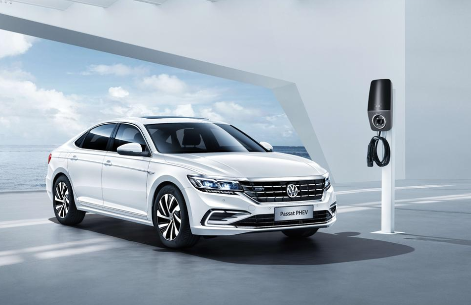 帕萨特phev终端优惠刷新纪录:最高超过6万元,该下单了吗?
