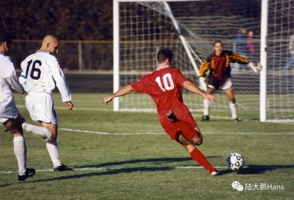 英国与足球 by 基思·罗威