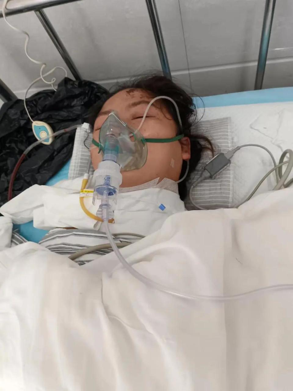 湖南女网红救人去世后母亲出车祸尿毒症父亲哽咽讲述我这辈子从来没有