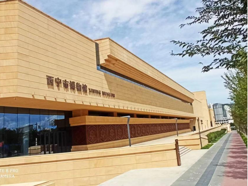 西宁市博物馆38路,41路,t2路等102路,12路,18路,22路,29路,35路交通