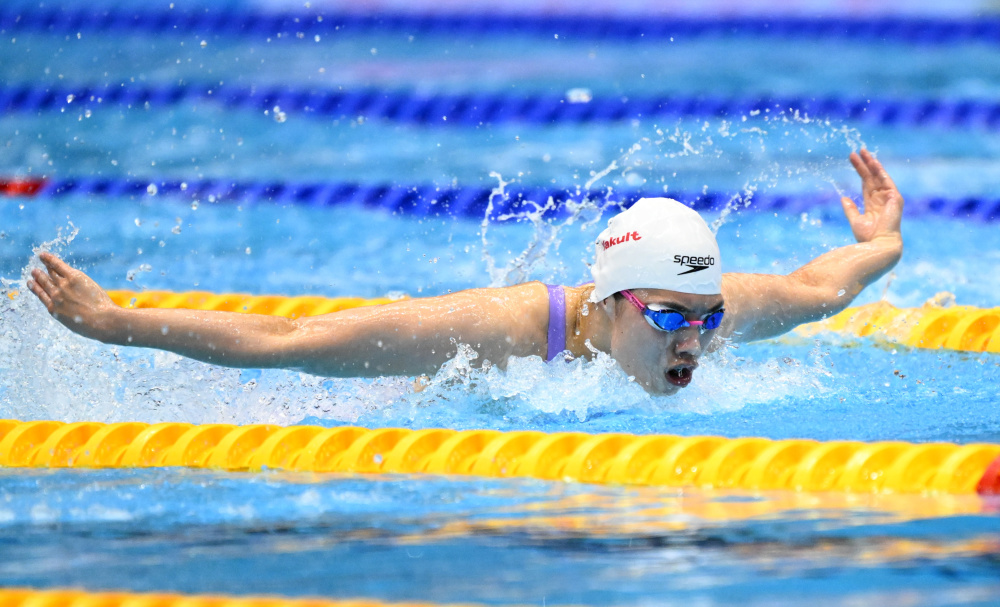 (游泳世锦赛)(1)游泳——女子100米蝶泳:张雨霏夺冠_腾讯新闻