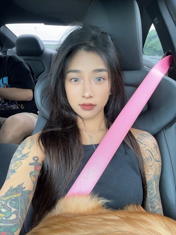 游泳出身的cba球员,泄露辽宁队的秘密上热搜,女友双臂全是纹身