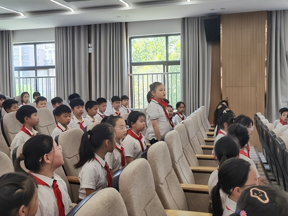 商丘市前进小学教育集团昆仑路校区开展防溺水知识宣讲活动