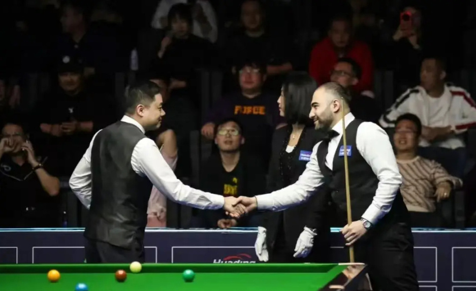 cctv5直播丁俊晖vs罗伯逊谁能打进决赛晋级者能拿到多少奖金