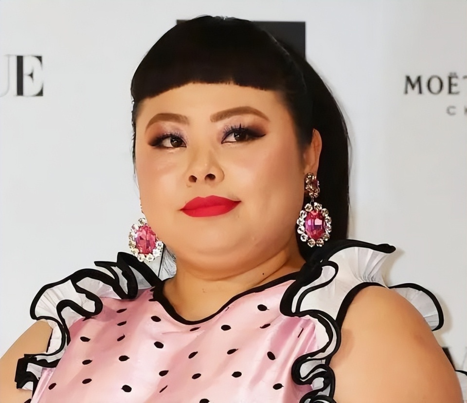 新片暴瘦100斤,却一直没有照片流出,就吊足了大伙的胃口~按照现在渡边