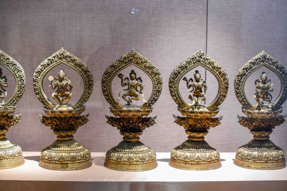 "为了一座馆,来了一个城",在洛阳博物馆,探寻神都的前世今生_腾讯新闻