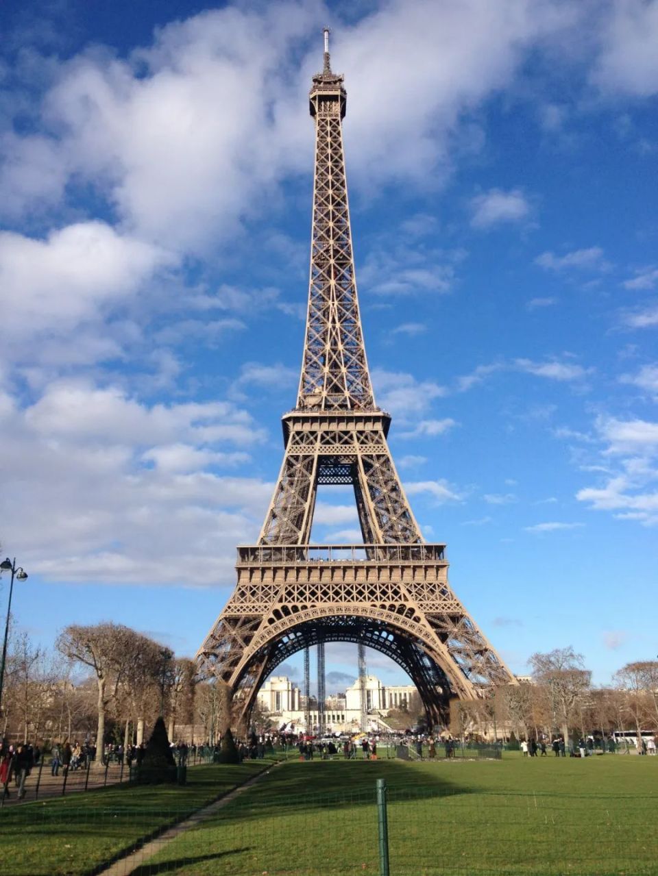 巴黎paris 埃菲尔铁塔la tour eiffel 凯旋门larc de triomphe