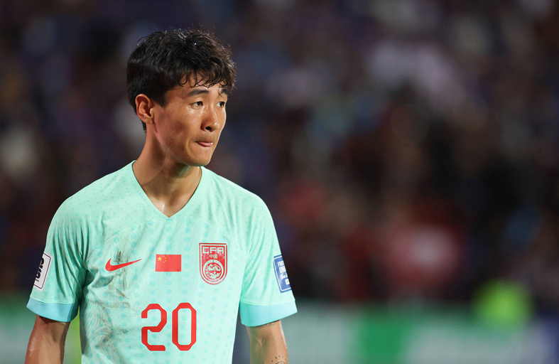 泰山双杀仁川 老崔给国足打了个样!刘彬彬是一把替补尖刀,韦世豪小谢