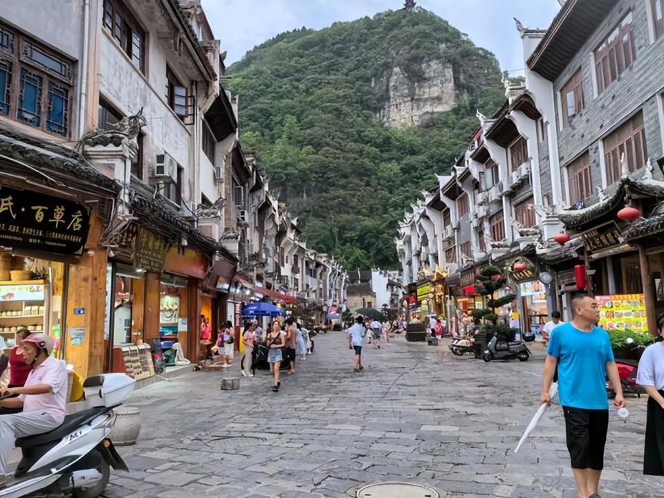 贵州镇远古城,网友说它是歪门斜道的八卦城,却不推荐情侣前往