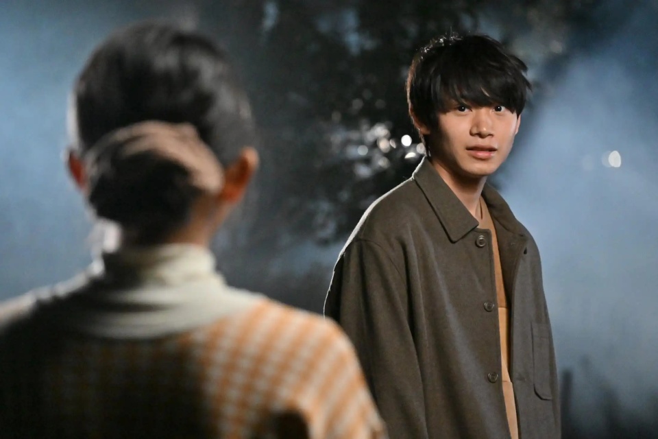 假面骑士极狐34话通稿图 实力被看扁的牛牛 营收哥破甲失败