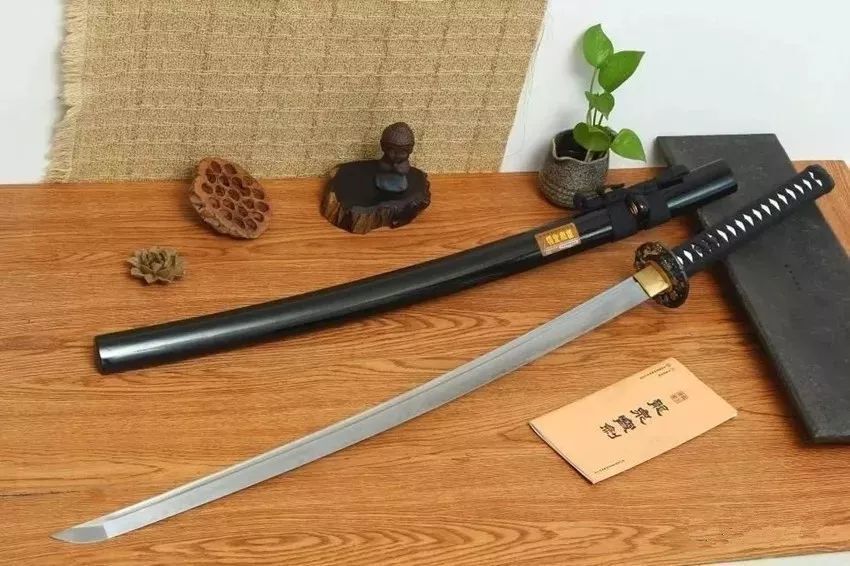 好莱坞大片中常出现的可怕兵器——拥有一刀致命能力的日本武士刀