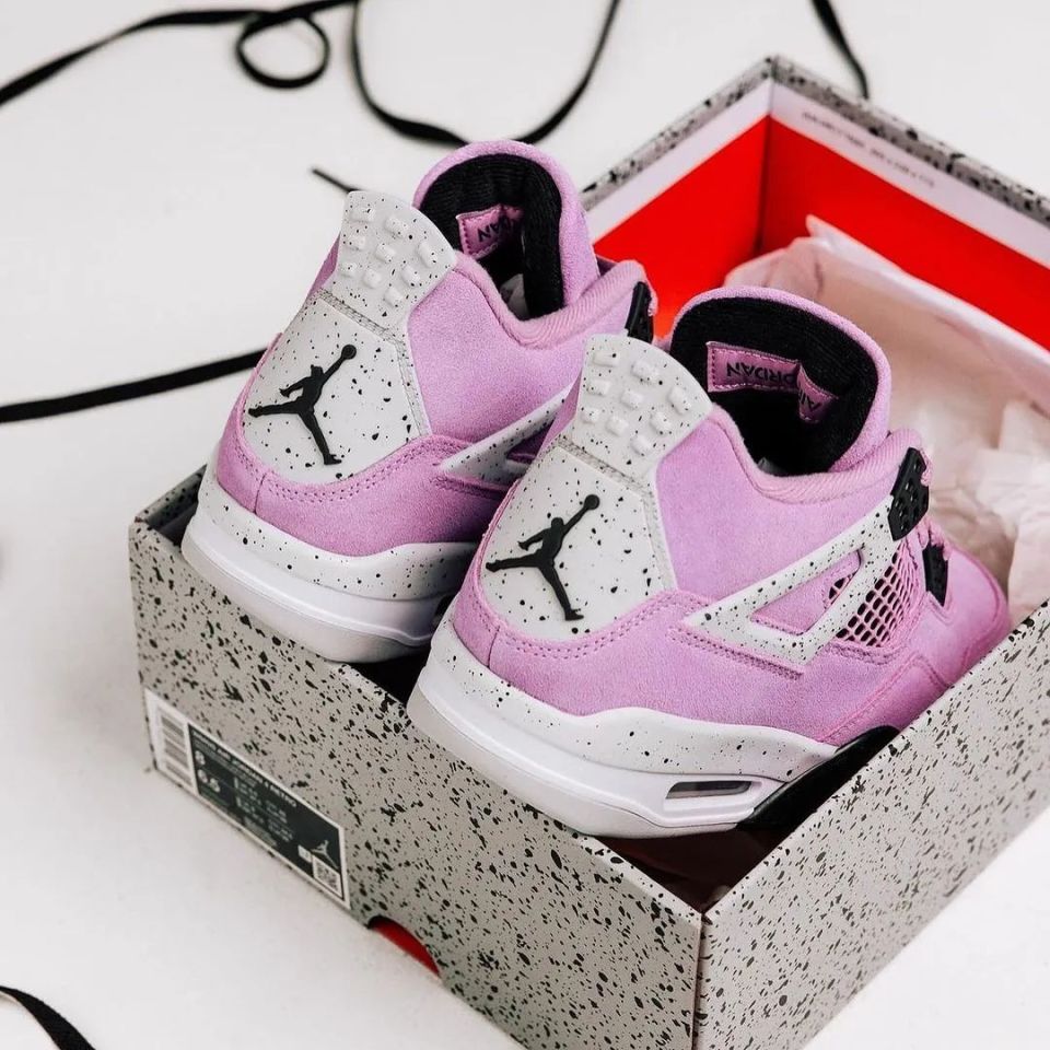 「樱花粉」aj4 上脚图来了!有点心动啊!