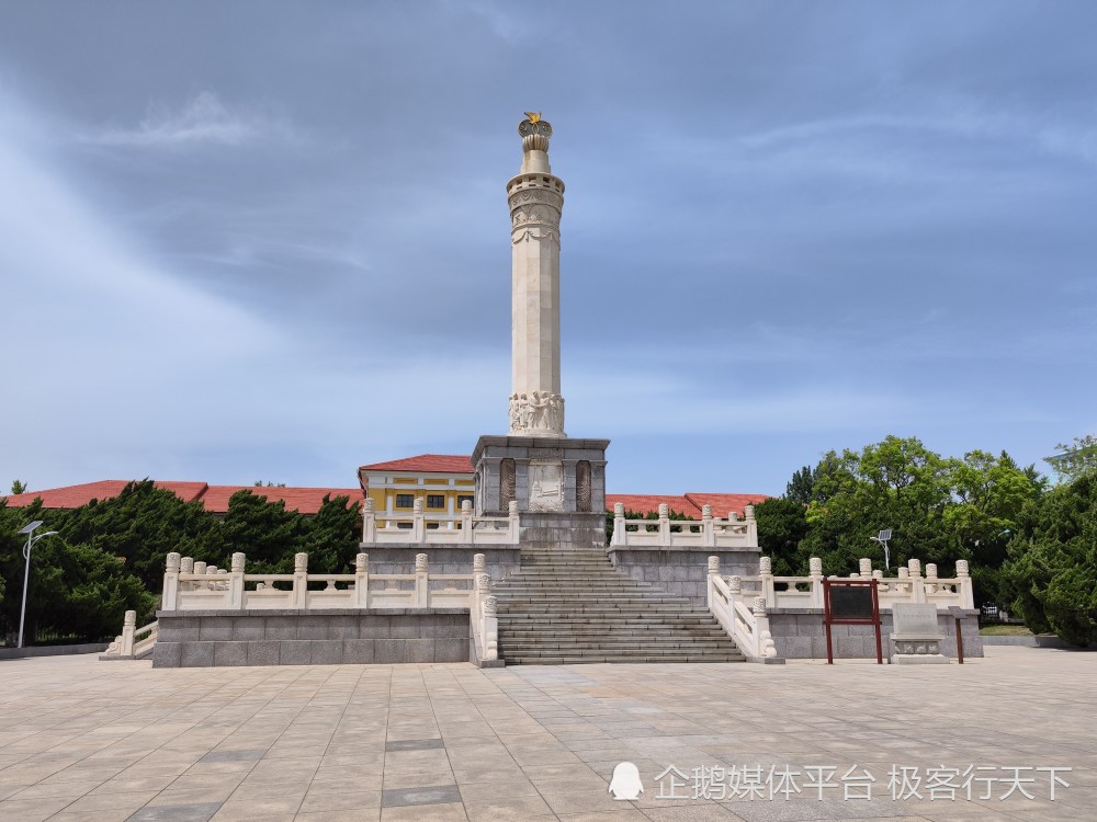 旅顺博物馆,看大连悠远的古代文明,门前耸立中苏友谊纪念塔_腾讯新闻