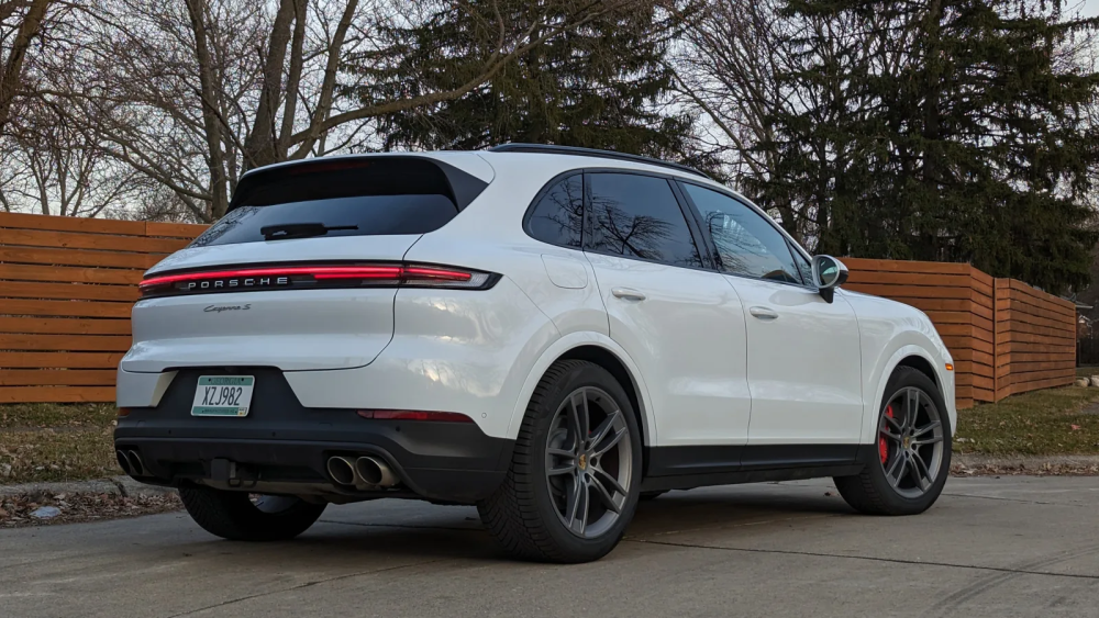 科技属性能明显提升,2024款保时捷cayenne实车图发布_腾讯新闻