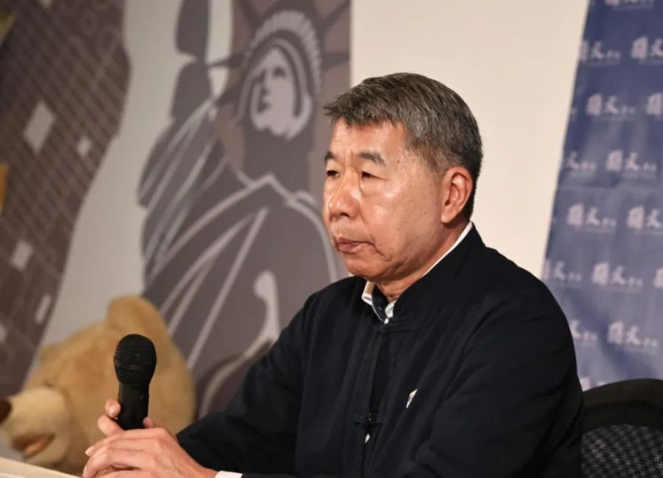 三度参选国民党主席，透视张亚中的豪情与困境_腾讯新闻