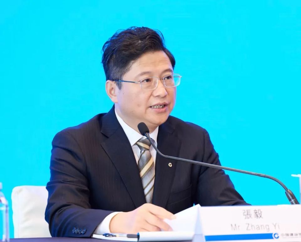 "建设银行行长张毅在发布会上表示