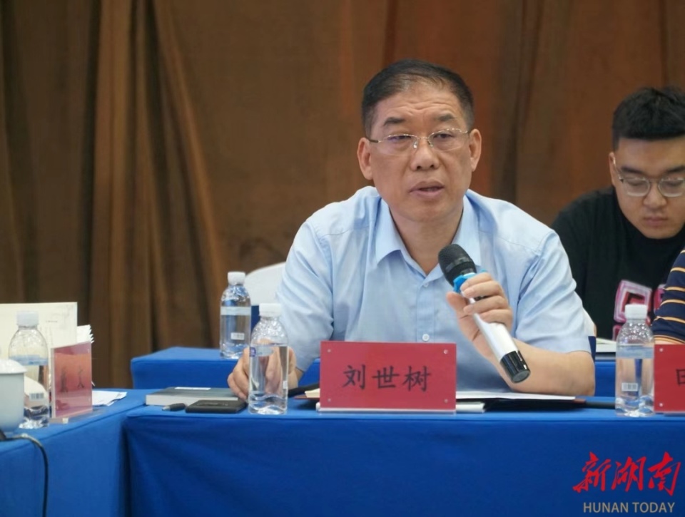 "湘西州文化旅游广电局二级巡视员刘世树说.