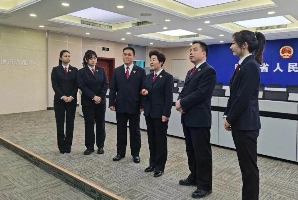委员履职故事｜高洁委员：胸中有人民 提案有温度_腾讯新闻