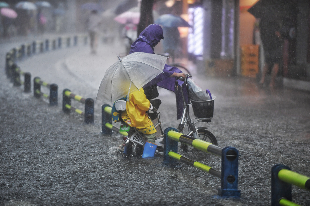 温度记|广东要下30天暴雨?预计有5场大范围龙舟水来袭