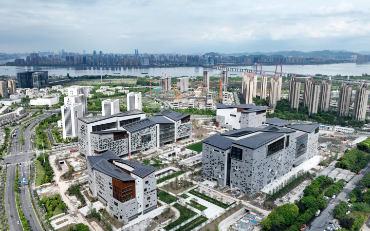 建设中的之江文化中心.浙江省博物馆(武林馆区)已闭馆.