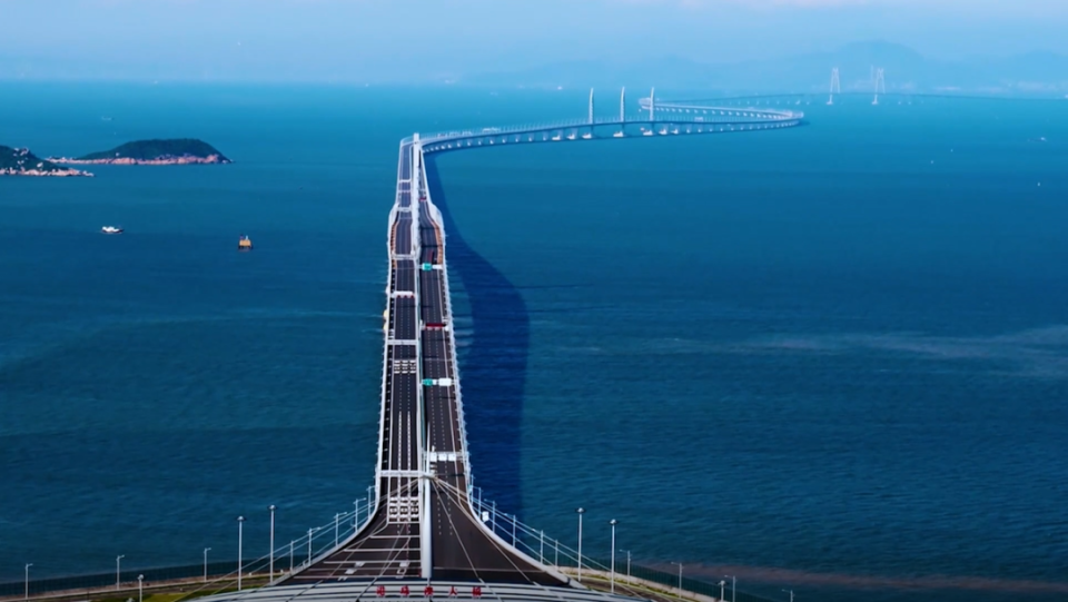 就是世界上最长的跨海大桥,被誉为新世界七大奇迹之一的港珠澳大桥
