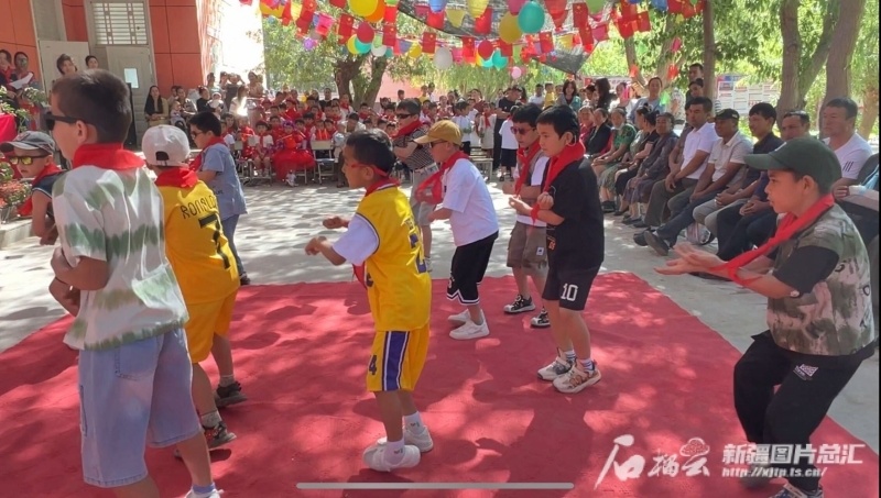 向阳花开 绽放未来 伽师县仓村小学举行庆"六一"文艺汇演