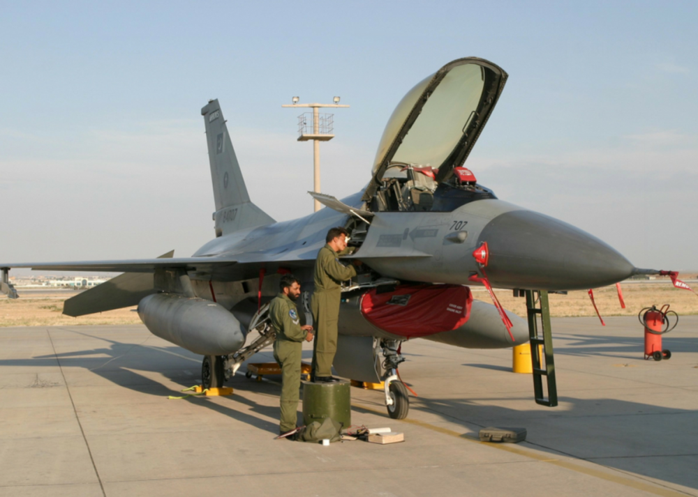 �ͻ�˹̹����һ�������塱 ���ؽ�����F-16