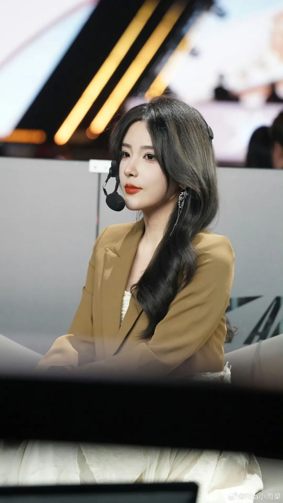 rita回复真恶心啊!连米勒都看不下去称:记得,你怎么搞这种啊!