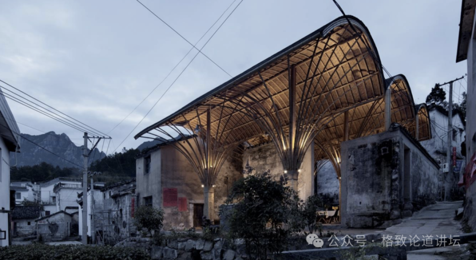 受"清明上河图"的启发,我们用织毛衣的方法,为村民造了一座"竹房子"