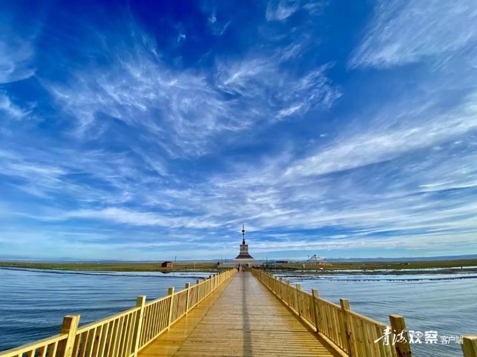 今年5月从青海湖二郎剑景区调到仙女湾景区任负责人的才项俄日,虽然